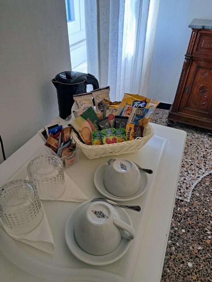 Dora Aurea Hotel Levanto Luaran gambar
